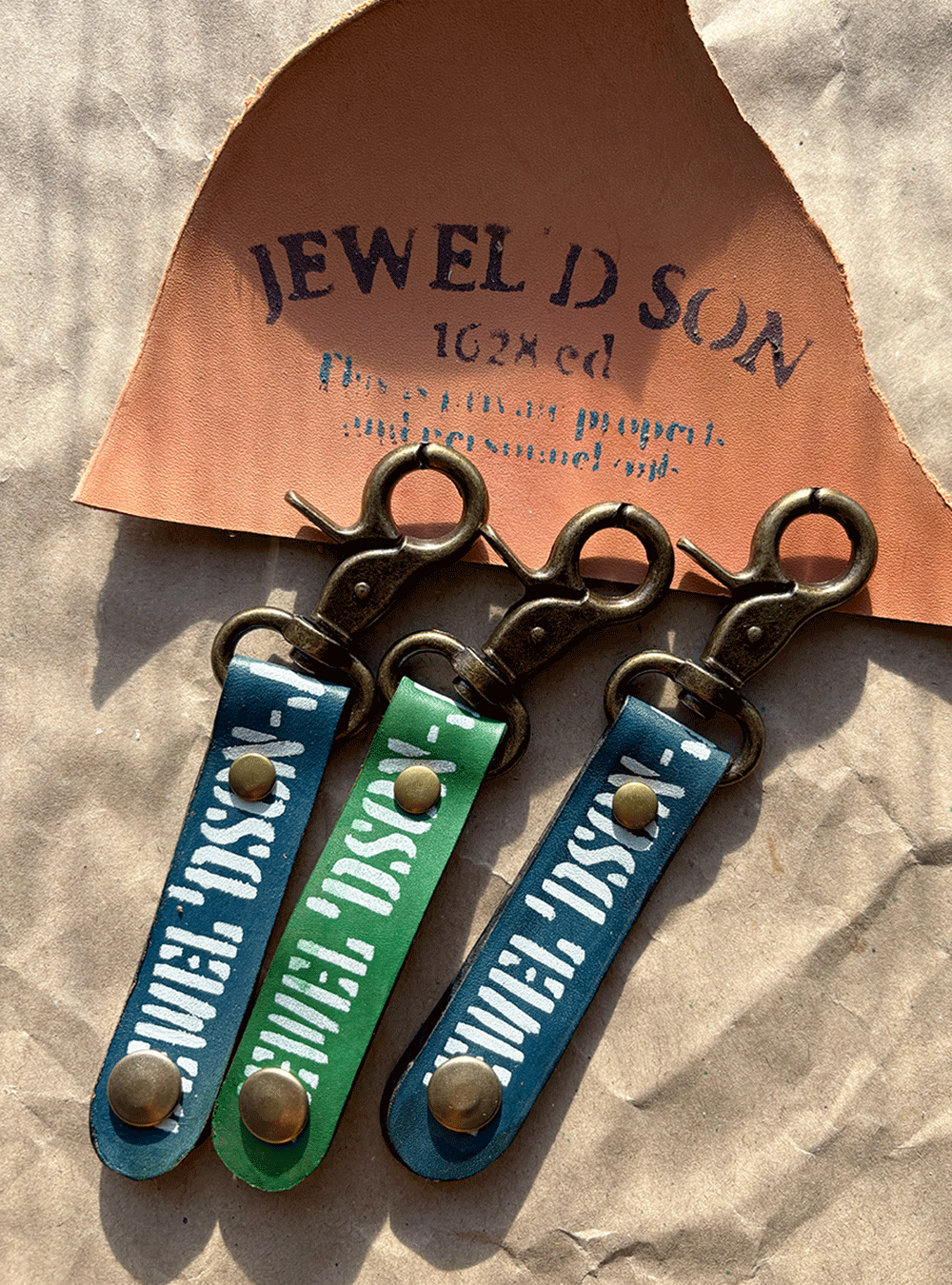 レザーCAPホルダー（数量限定）