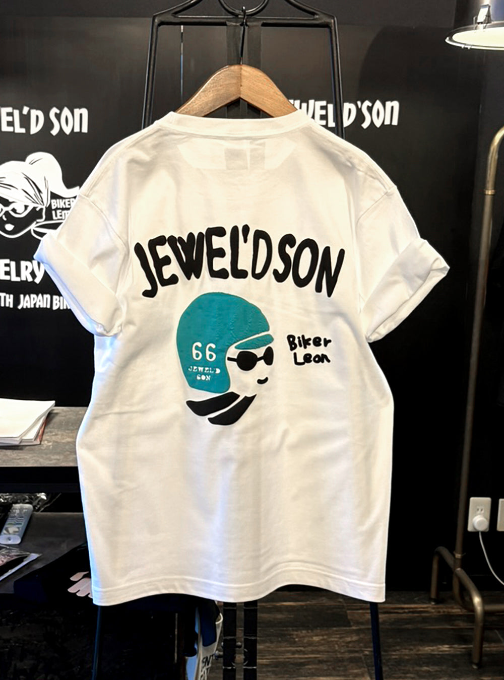 レオンくんライダー 3Dパフ白Tシャツ