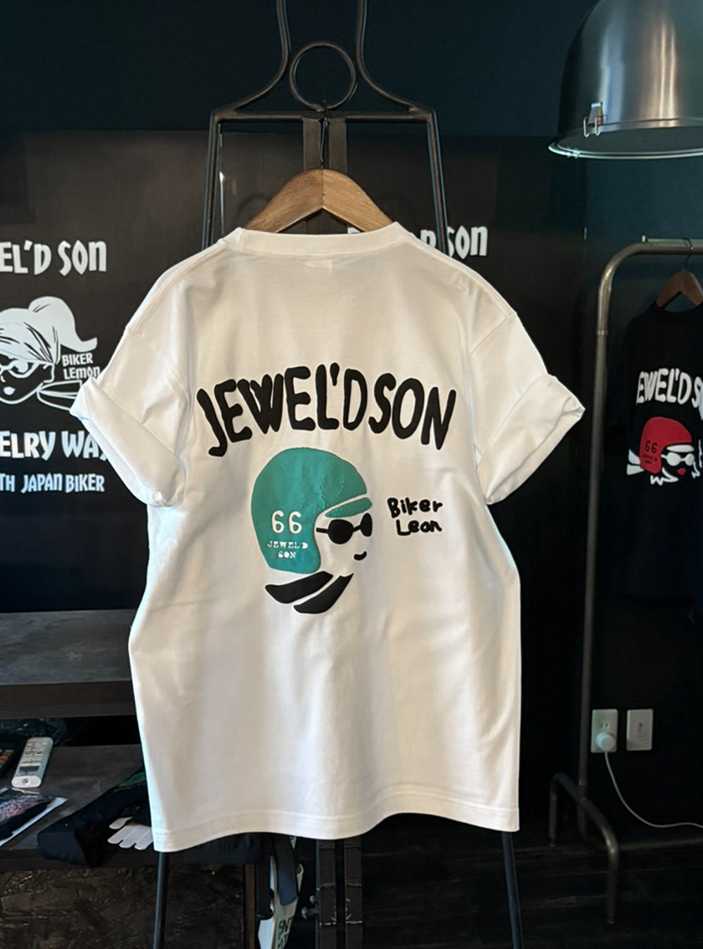 レオンくんライダー 3Dパフ白Tシャツ